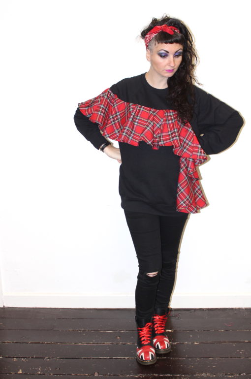 BLACK RED TARTAN RUFFLE SWEATSHIRT - Image 5