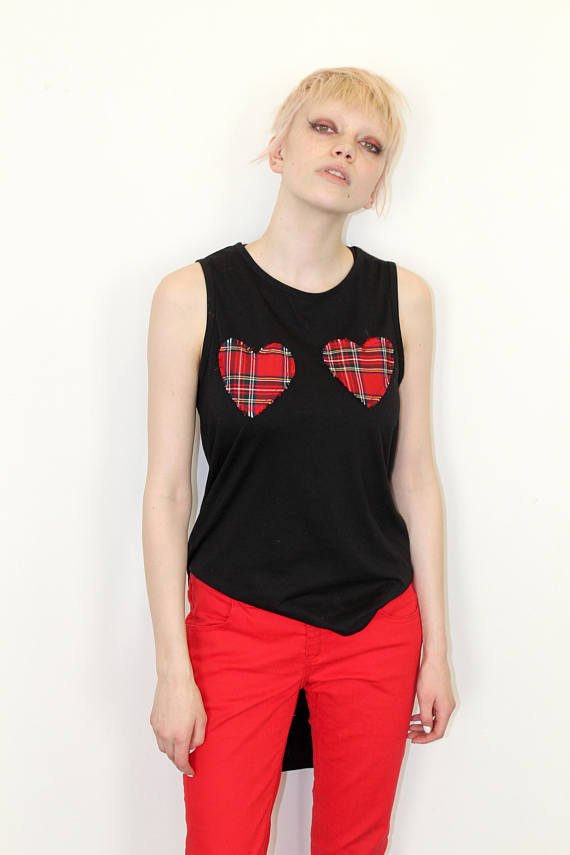 BLACK TAIL TOP RED TARTAN HEARTS | Pretty Disturbia