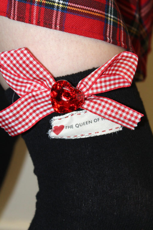 BLACK QUEEN OF HEARTS RIBBON SOCKS - Image 4