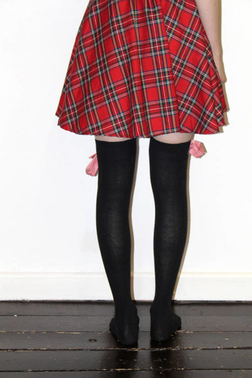 BLACK QUEEN OF HEARTS RIBBON SOCKS - Image 5