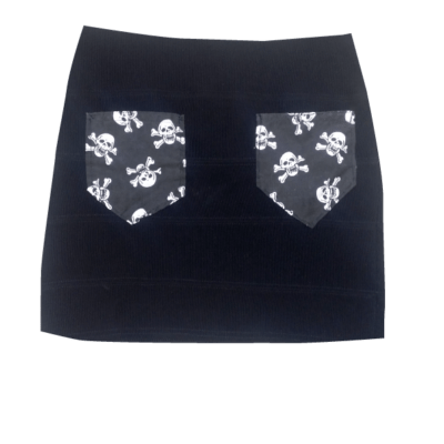 BLACK SKULLS PRINT PATCH POCKET SKIRT