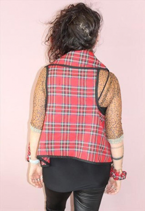 RED TARTAN CROPPED CAPE - Image 3