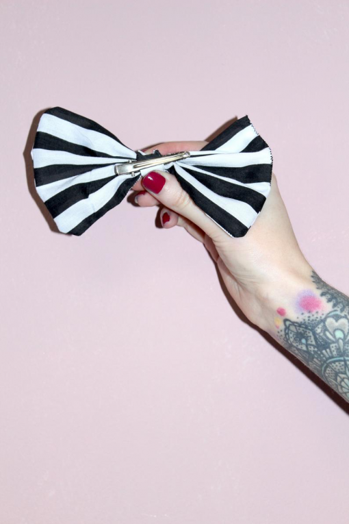 BLACK & WHITE STRIPE HAIR BOW - Image 5