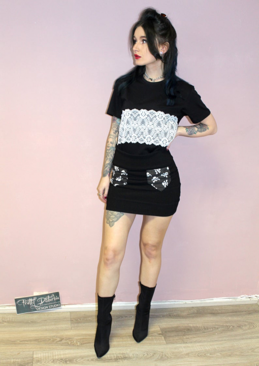 BLACK SKULLS PRINT PATCH POCKET SKIRT - Image 3