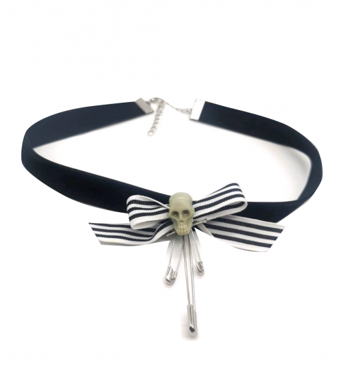 BLACK SKULL & STRIPE SAFETY PIN CHOKER