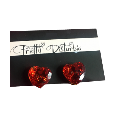 RED SHINY HEART STUD EARRINGS