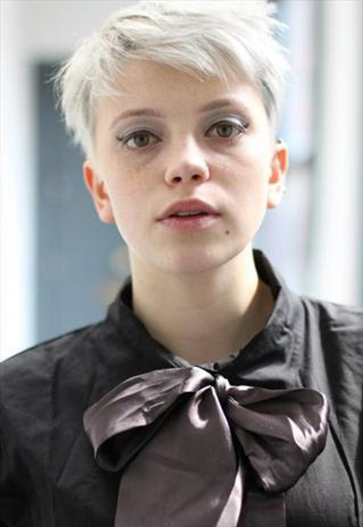 BLACK SATIN NECK BOW SHIRT - Image 7